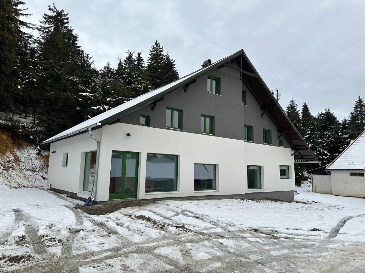 Hotel Madarasi Sportbazis Capilnita Exterior foto